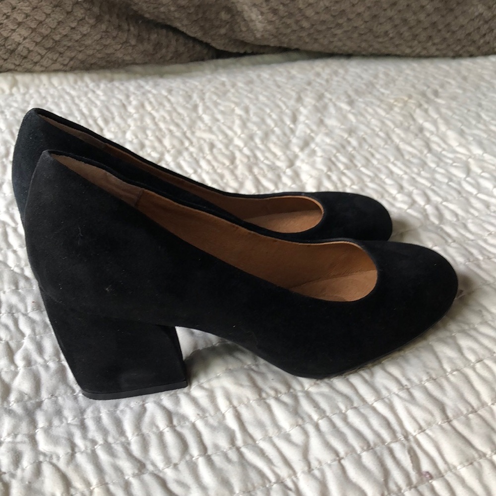 Sofft Black Suede size 6 Parkdale loafer pump leather lining